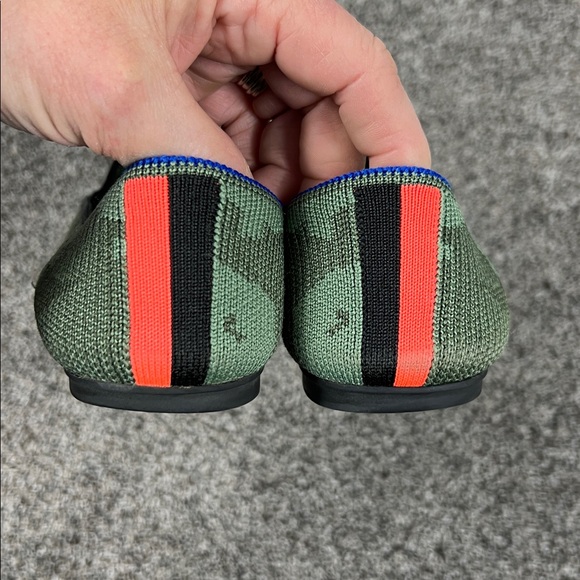 ROTHY’s Flats ~Sz 8~ - Picture 9 of 10